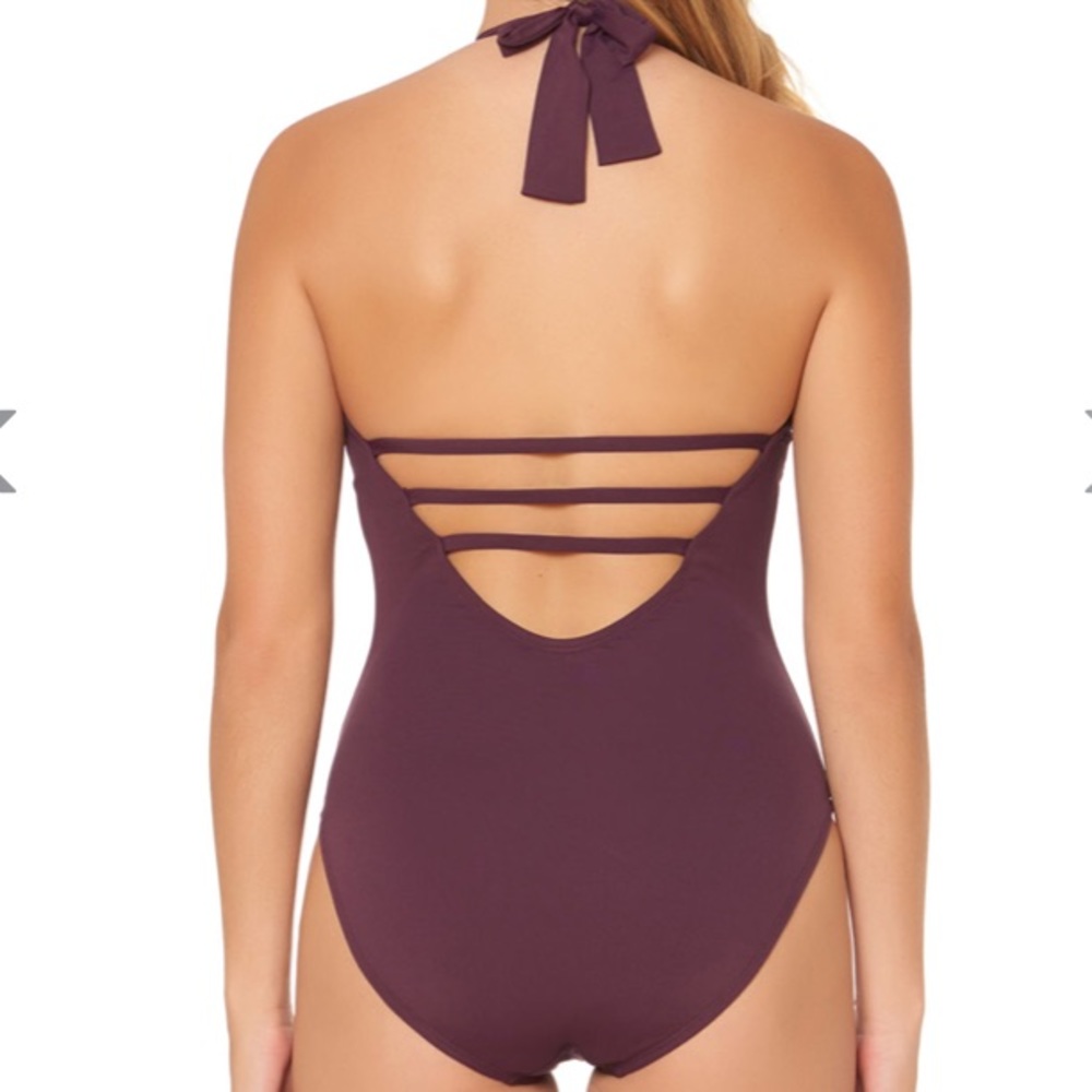 ❗️SOLD❗️NWT Gorgeous ruffled halter swimsuit - Picture 2 of 8